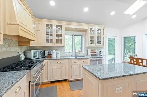 530A Hughes Street Northvale NJ 07647