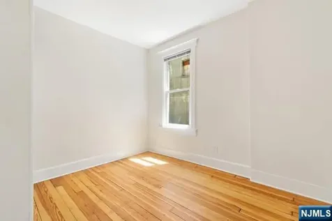 114 Shippen Street Weehawken NJ 07086