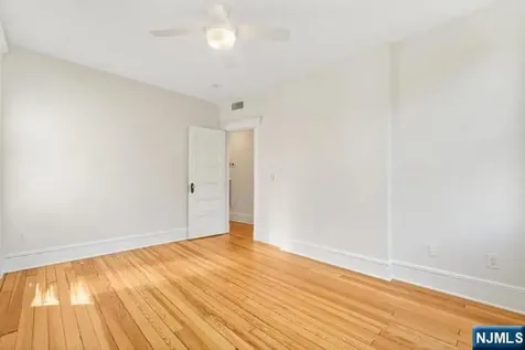 114 Shippen Street Weehawken NJ 07086