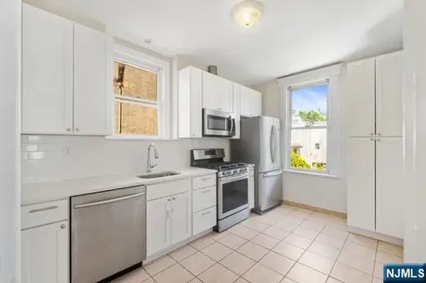 114 Shippen Street Weehawken NJ 07086