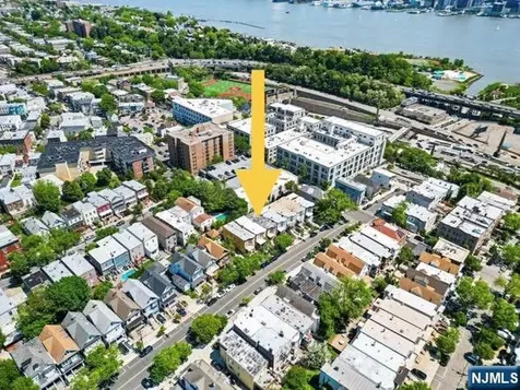 114 Shippen Street Weehawken NJ 07086