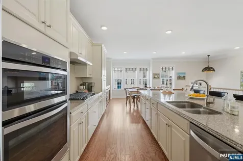503 Laurel Lane Cresskill NJ 07626
