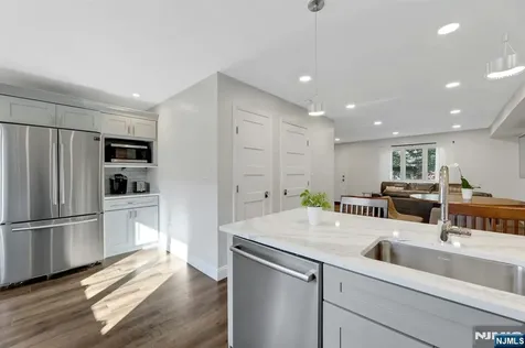 66 Grant Avenue Dumont NJ 07628