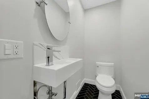 66 Grant Avenue Dumont NJ 07628
