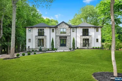 165 Hickory Lane Closter NJ 07624