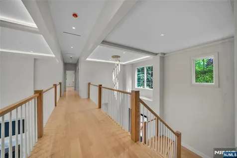 165 Hickory Lane Closter NJ 07624