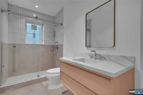 165 Hickory Lane Closter NJ 07624
