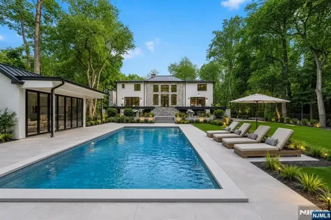 165 Hickory Lane Closter NJ 07624