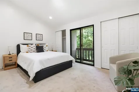9 Paris Circle West Orange NJ 07052
