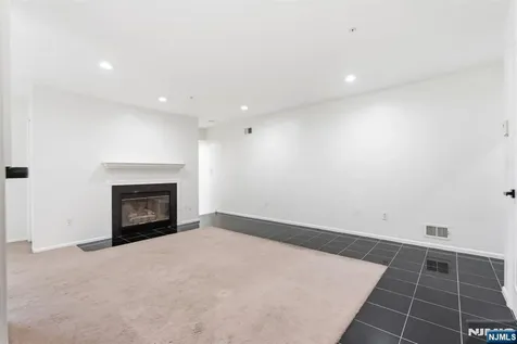 9 Paris Circle West Orange NJ 07052