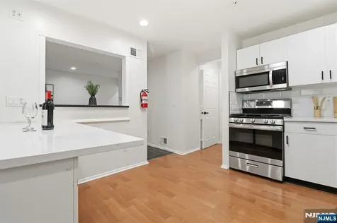 9 Paris Circle West Orange NJ 07052