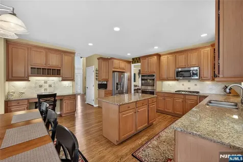 16 Saint Andrews Court Mount Olive Township NJ 07836