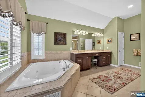 16 Saint Andrews Court Mount Olive Township NJ 07836