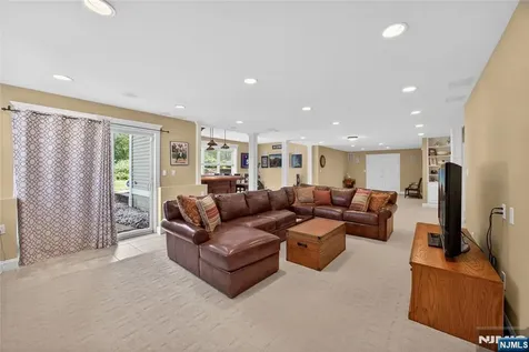 16 Saint Andrews Court Mount Olive Township NJ 07836