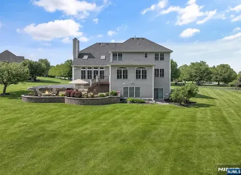 16 Saint Andrews Court Mount Olive Township NJ 07836