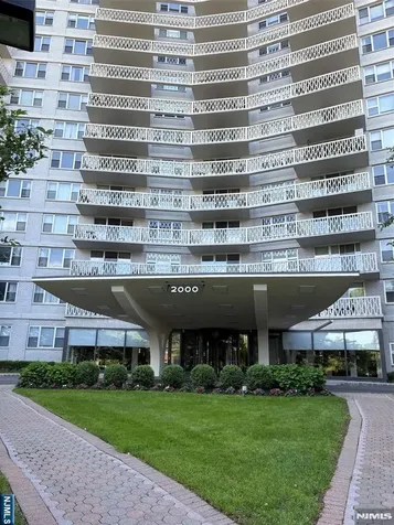 2000 Linwood Avenue Fort Lee NJ 07024