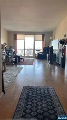 2000 Linwood Avenue Fort Lee NJ 07024