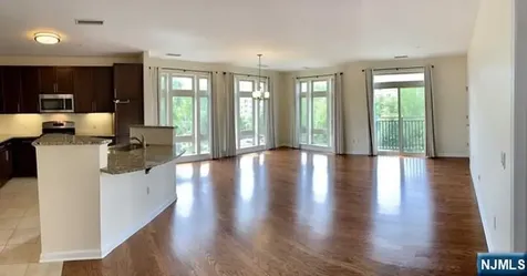 3325 Riverview Avenue Englewood NJ 07631