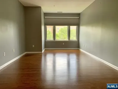 3325 Riverview Avenue Englewood NJ 07631