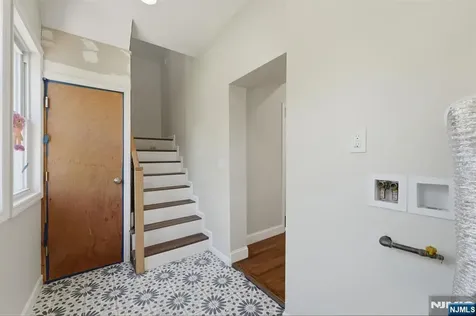851 Garden Street Elizabeth NJ 07202