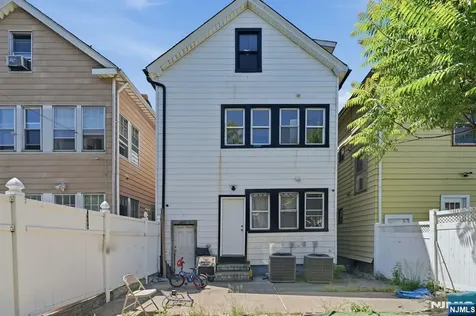 851 Garden Street Elizabeth NJ 07202
