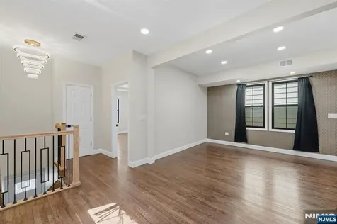 851 Garden Street Elizabeth NJ 07202