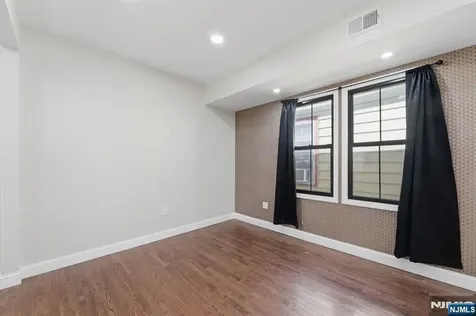 851 Garden Street Elizabeth NJ 07202