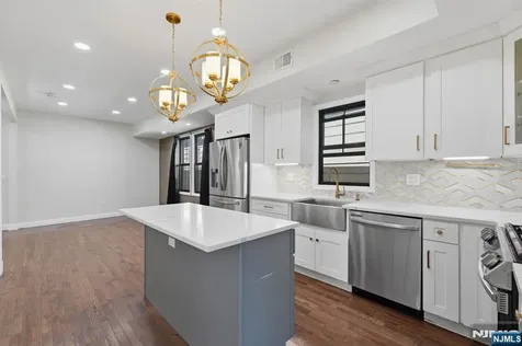 851 Garden Street Elizabeth NJ 07202
