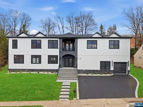 38 Pershing Place Woodland Park NJ 07424