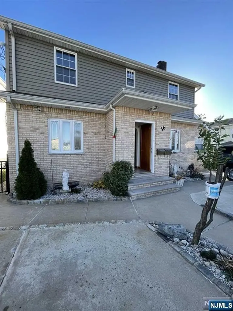 16 Hudson Street Garfield NJ 07026