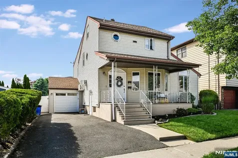 532 2nd Street Carlstadt NJ 07072