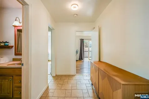 532 2nd Street Carlstadt NJ 07072