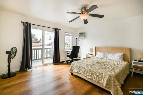 532 2nd Street Carlstadt NJ 07072