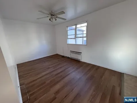 532 2nd Street Carlstadt NJ 07072