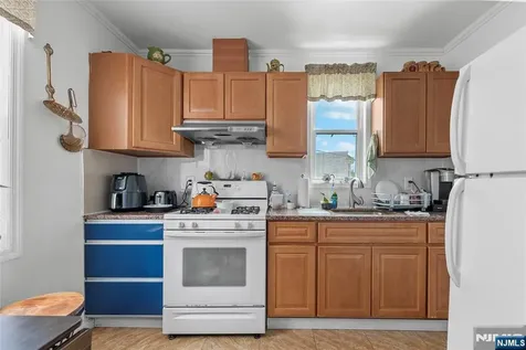 105 Bergen Avenue Kearny NJ 07032
