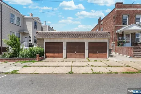 105 Bergen Avenue Kearny NJ 07032