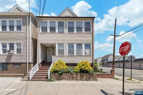 105 Bergen Avenue Kearny NJ 07032