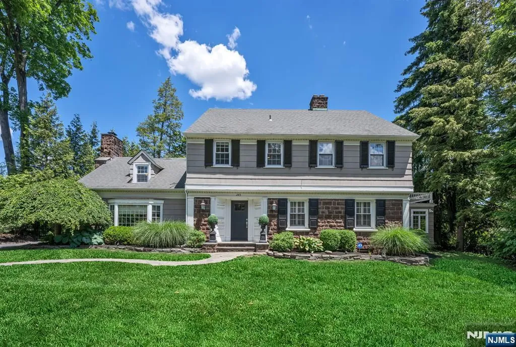 243 Hempstead Road Ridgewood NJ 07450