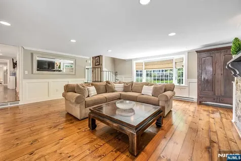 243 Hempstead Road Ridgewood NJ 07450