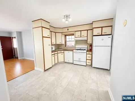 120 Grant Avenue Harrison NJ 07029