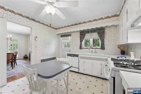 1 S Park Drive Tenafly NJ 07670
