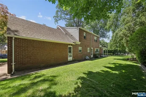 1 S Park Drive Tenafly NJ 07670