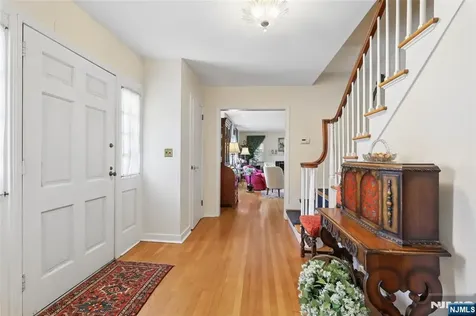 1 S Park Drive Tenafly NJ 07670