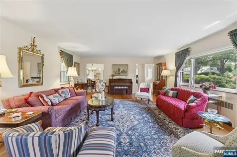 1 S Park Drive Tenafly NJ 07670