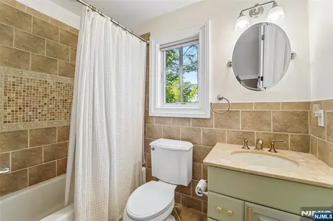 35 Franklin Turnpike Allendale NJ 07401