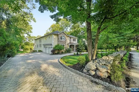 35 Franklin Turnpike Allendale NJ 07401