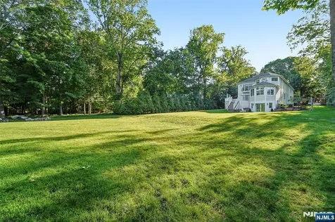 35 Franklin Turnpike Allendale NJ 07401