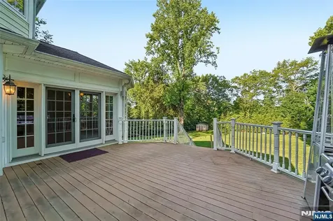 35 Franklin Turnpike Allendale NJ 07401
