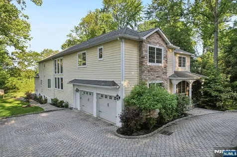 35 Franklin Turnpike Allendale NJ 07401