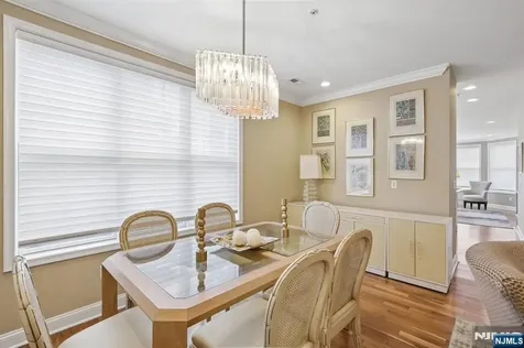 5211 Pointe Gate Drive Livingston NJ 07039
